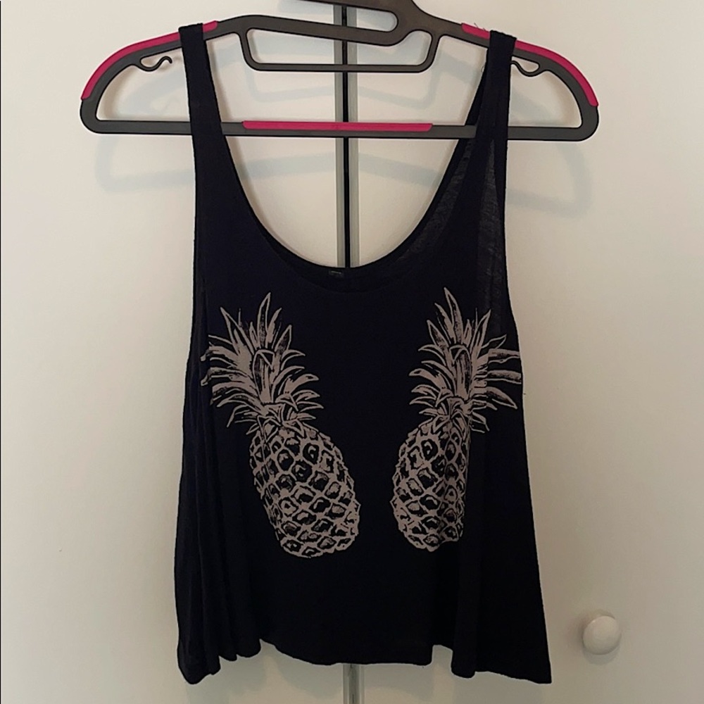 Flowy Pineapple Tank
